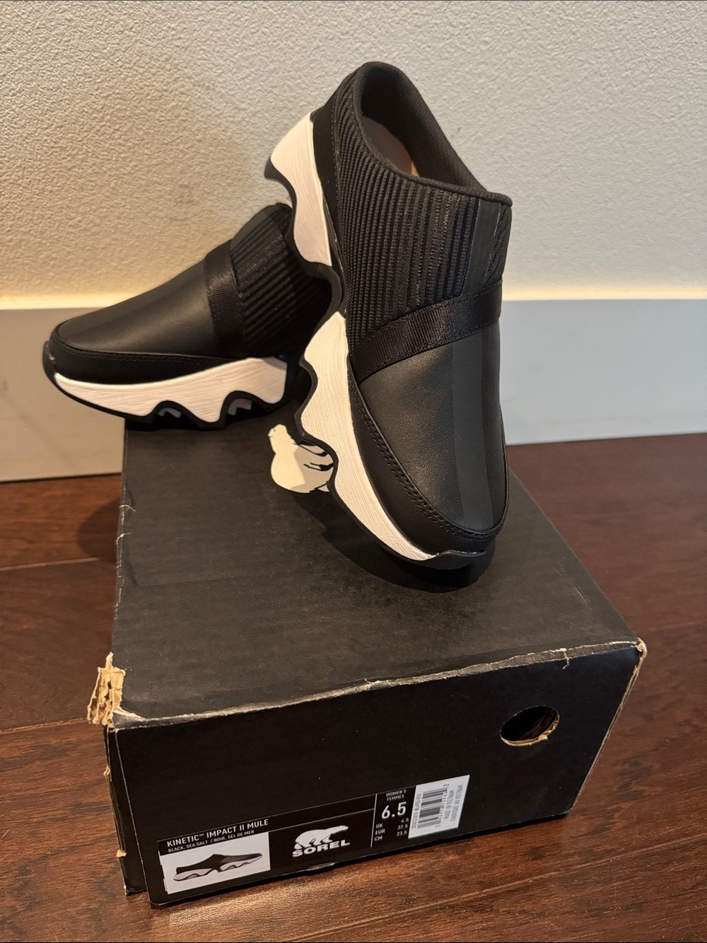 Sorel Black and White Kinetic Impact Mule Slip-On - Picture 4 of 4